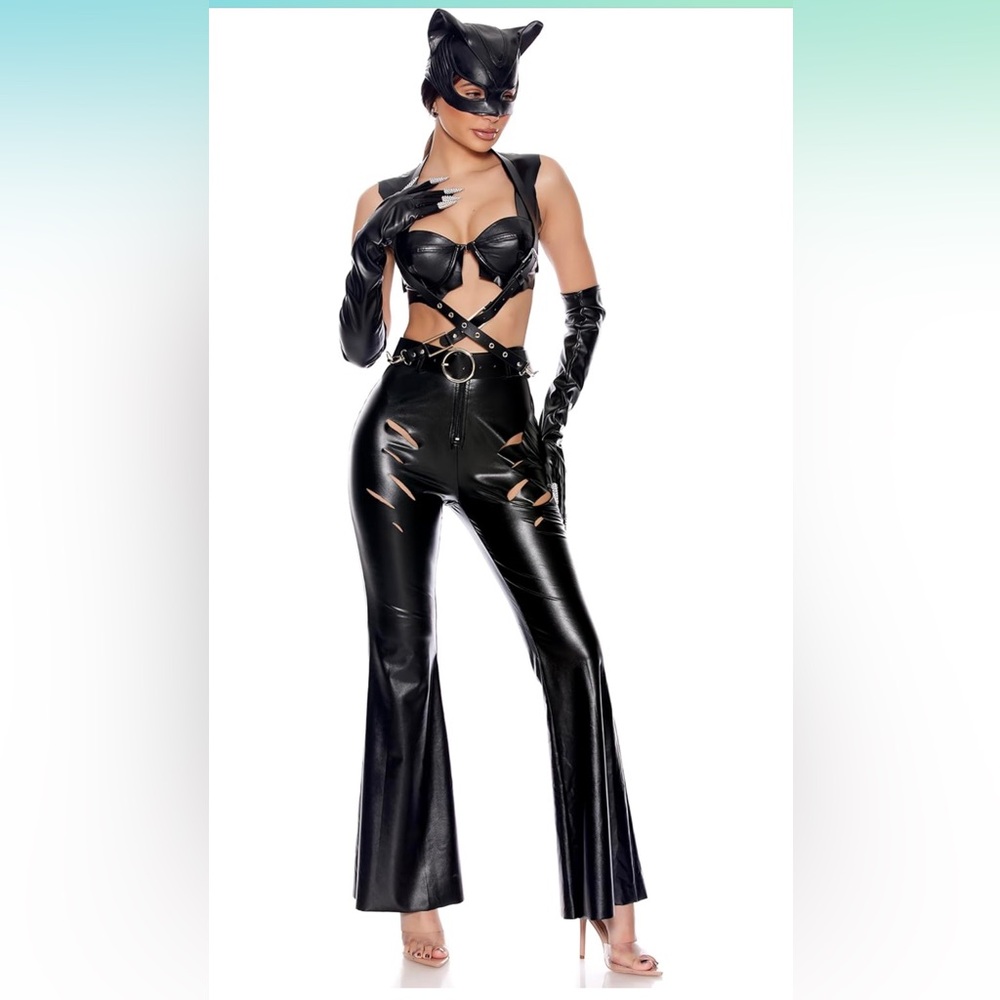 COPY - Never worn Halle Berry Catwoman Costume